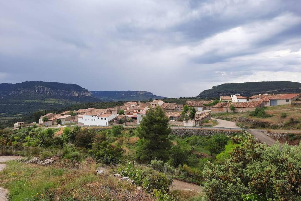 Ca Joan A Villores, Els Ports Luaran gambar